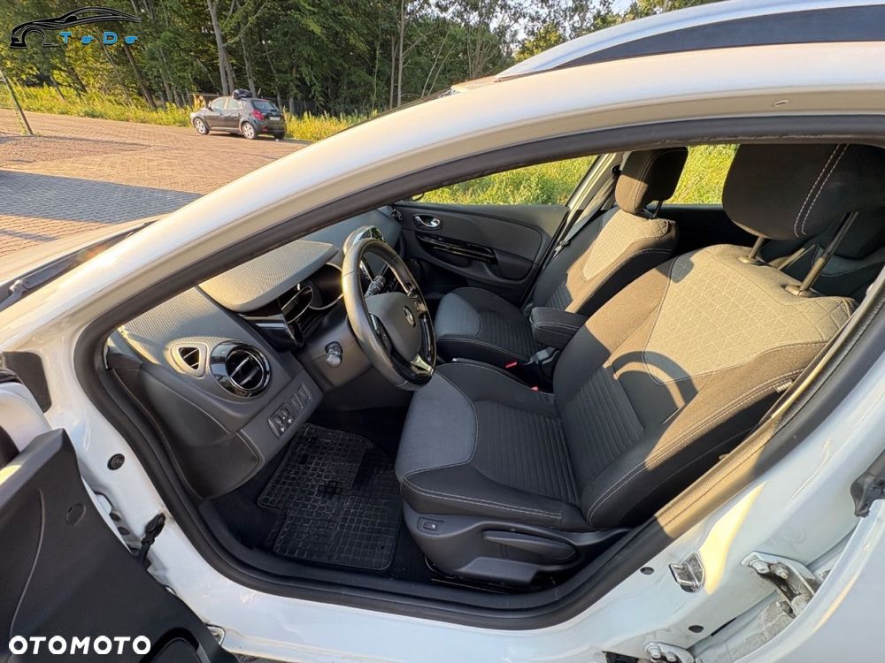 Renault Clio Energy dCi 90 EDC Initiale Paris - 17