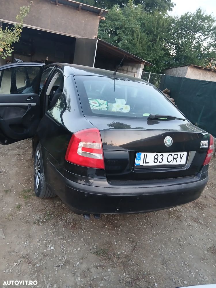 Skoda Octavia 2.0 TDI Ambiente - 1