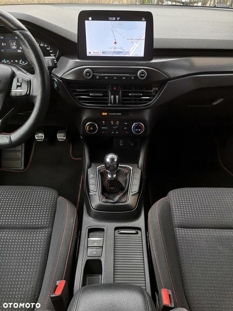 Ford Focus 1.0 EcoBoost ST-Line - 22