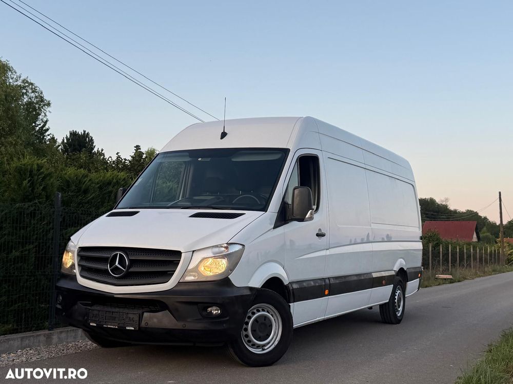 Mercedes-Benz Sprinter - 14