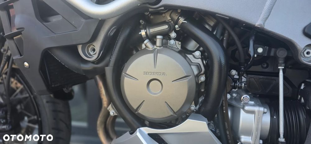 Honda VFR - 37