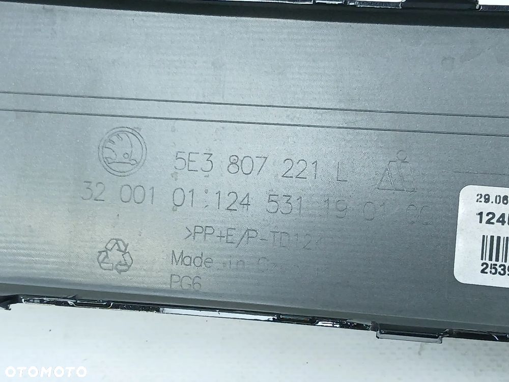 Zderzak przód przedni Skoda Octavia IV LIFT FL 2024- - 9