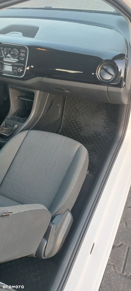 Volkswagen up! BlueMotion Technology move - 9