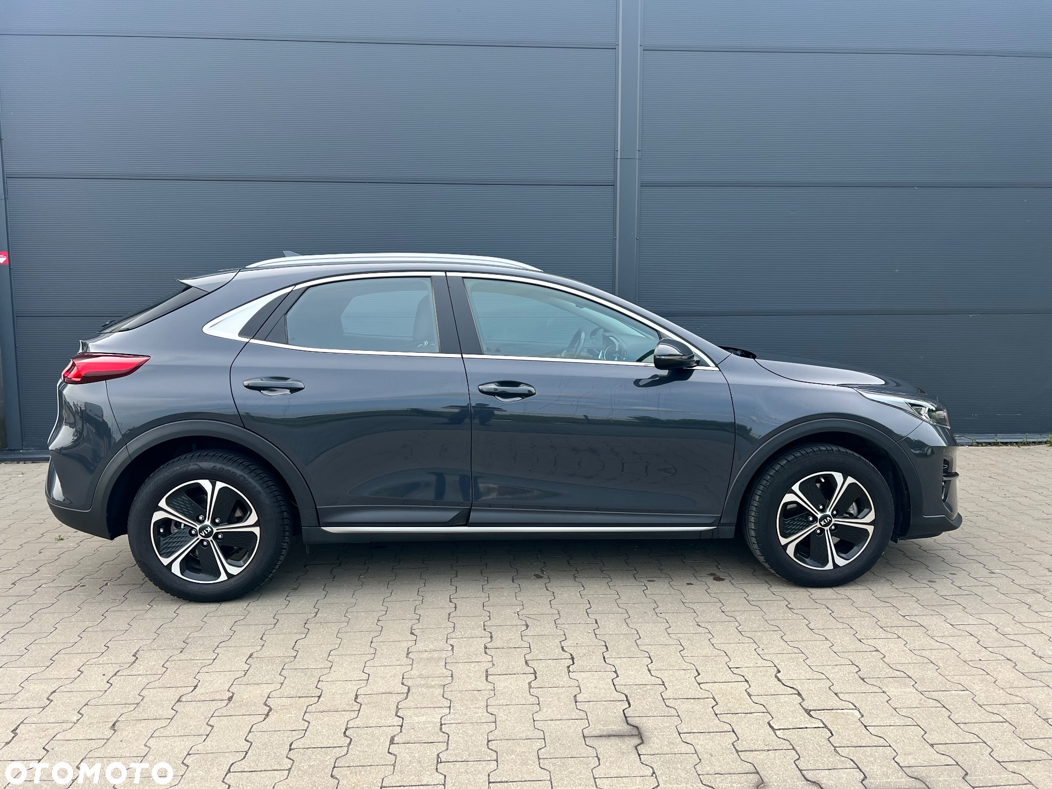 Kia XCeed - 8