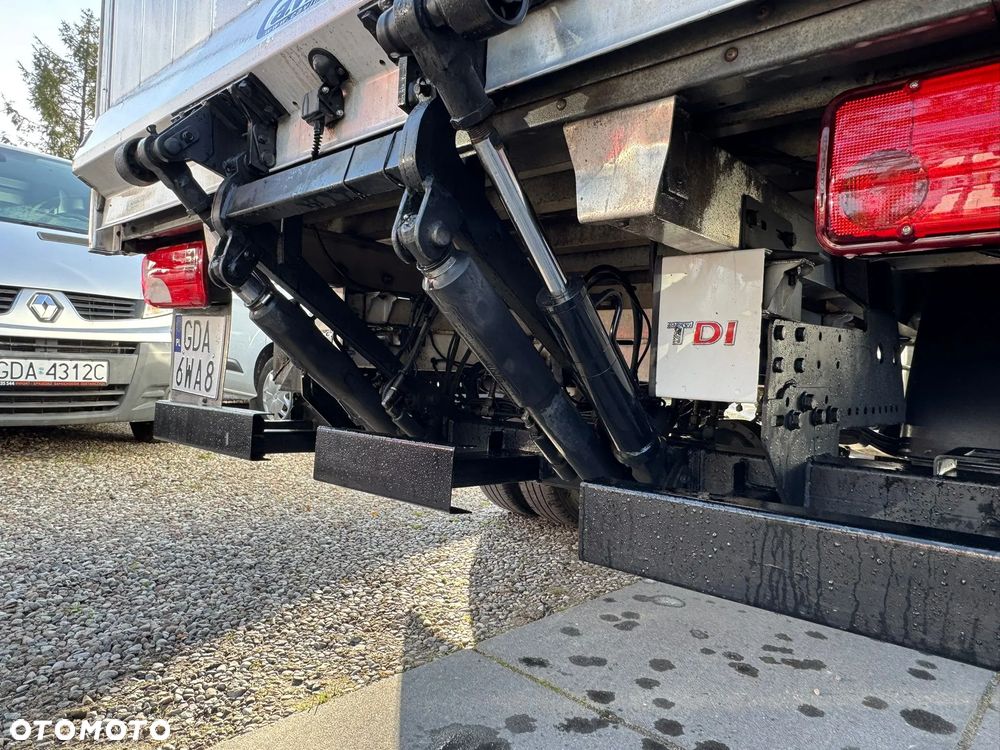 Volkswagen CRAFTER BLIŻNIAKI KONTENER WINDA KLIMATYZACJA - 9