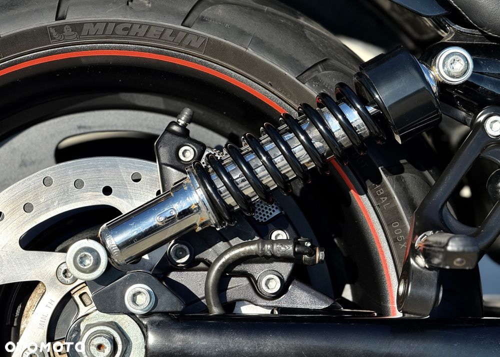 Harley-Davidson V-Rod Night Rod - 30
