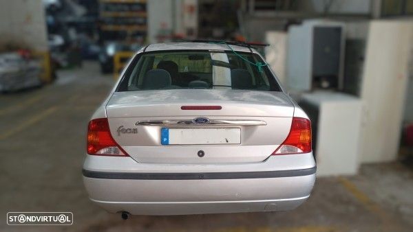 Para Peças Ford Focus Três Volumes (Dfw) - 2
