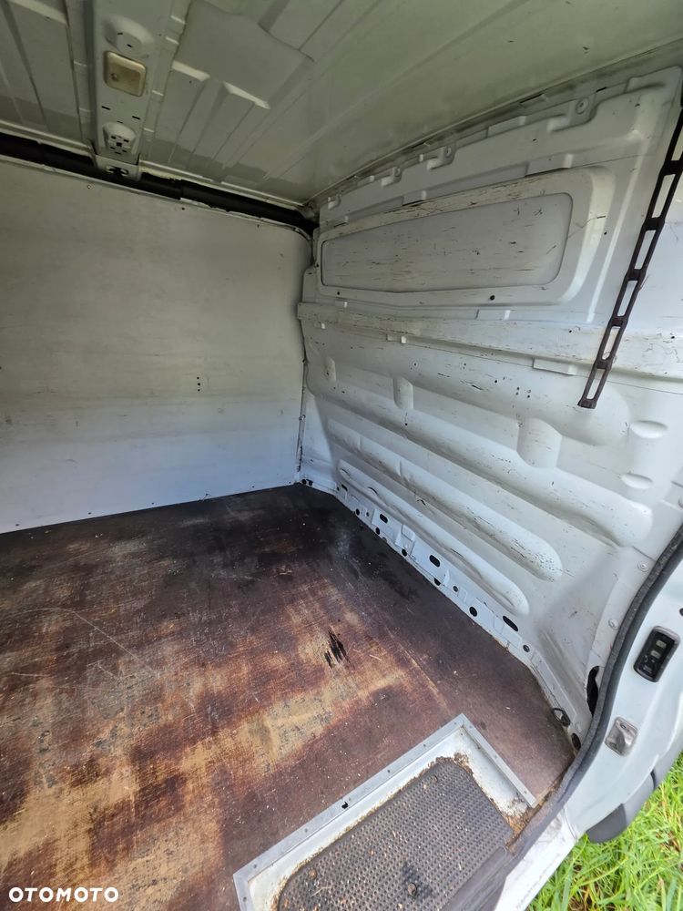 Opel Vivaro - 9