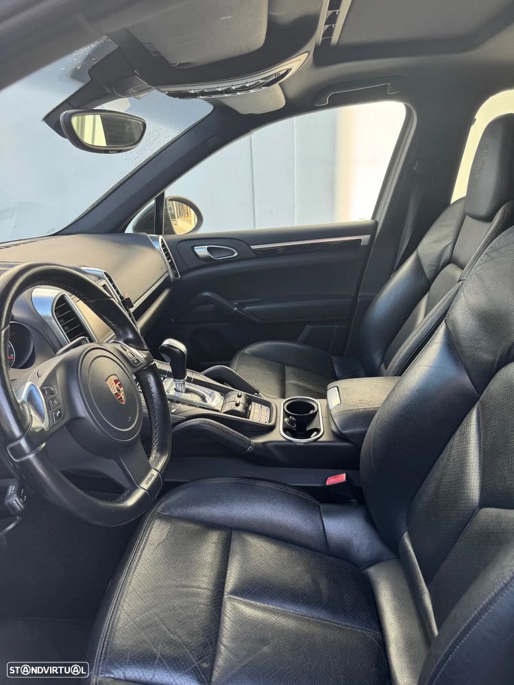 Porsche Cayenne Diesel Tiptronic S - 8