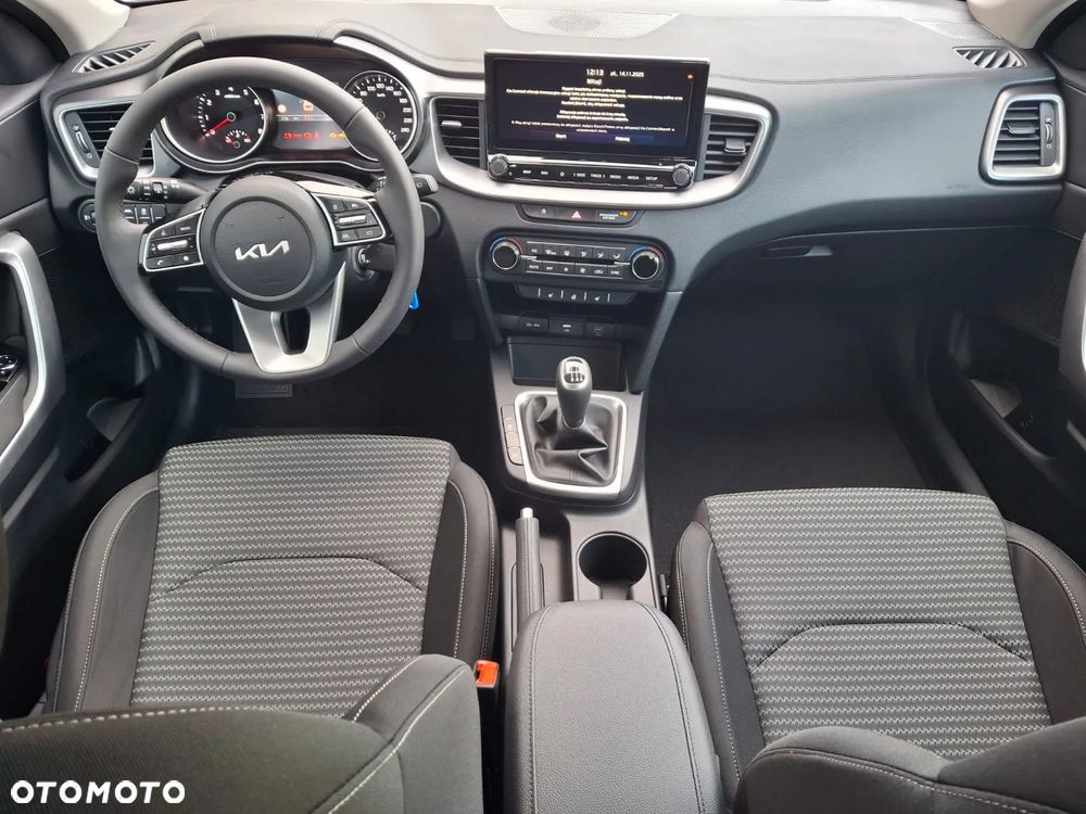 Kia Ceed 1.5 T-GDI M - 16