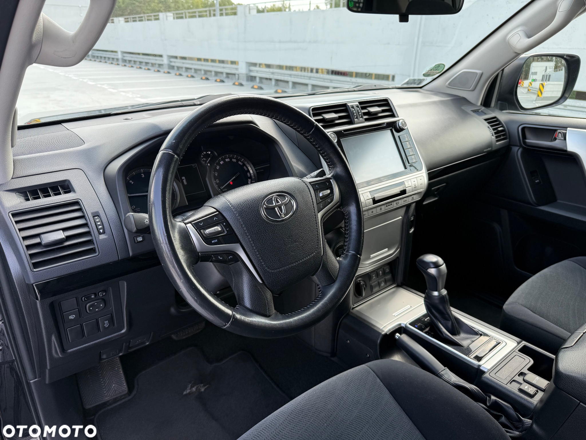 Toyota Land Cruiser LC 2.8 D-4D Prado - 14