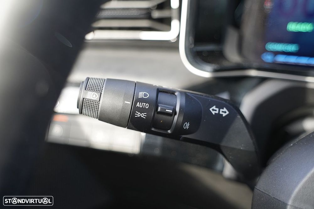 Renault 4 E-Tech 52 kWh Iconic Autonomia Conforto - 21