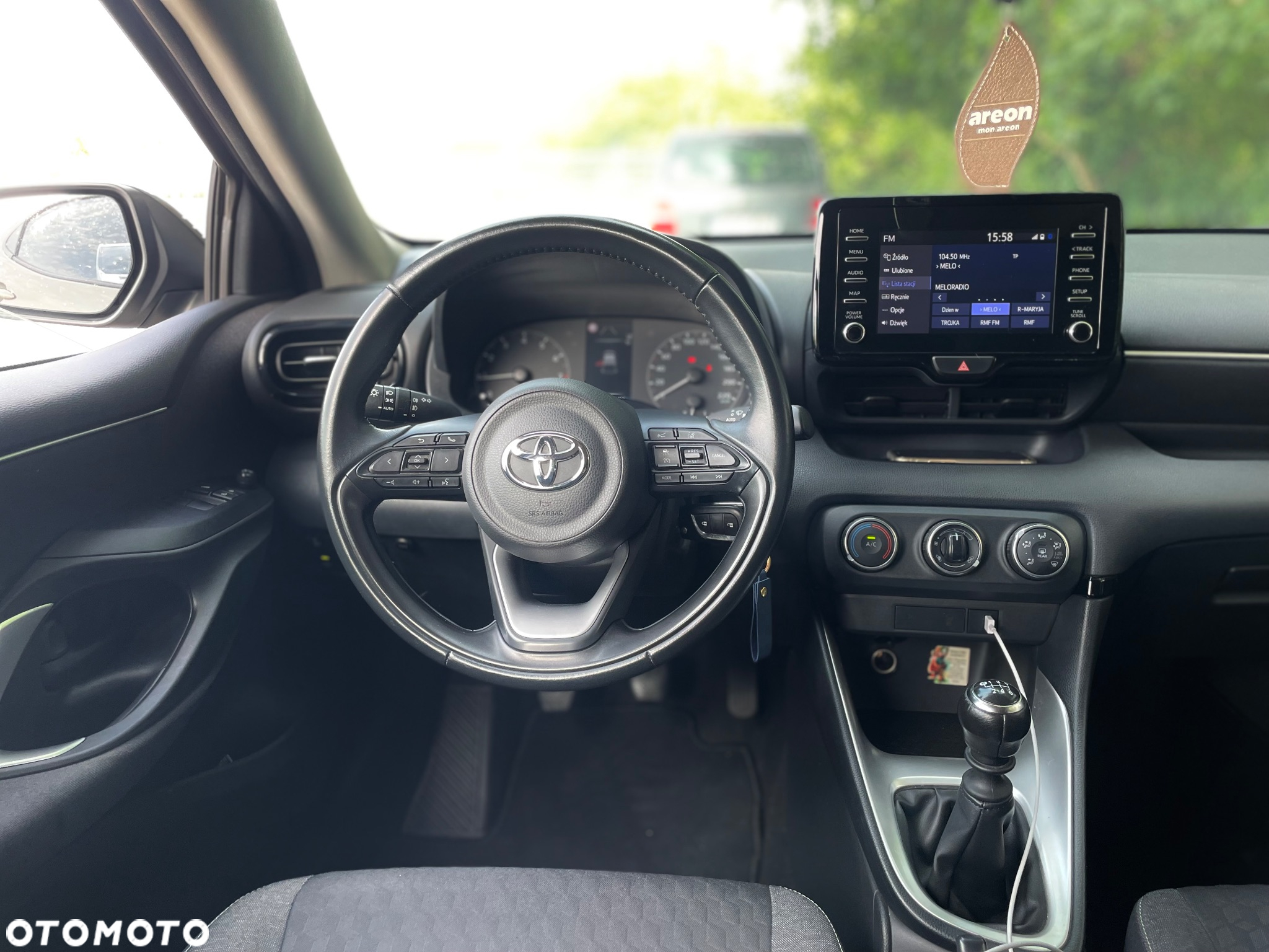 Toyota Yaris 1.5 Comfort - 23