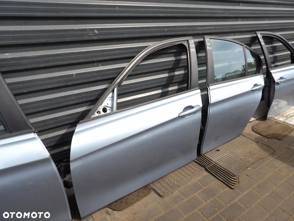 BMW - F30 - KOLOR B40 - DRZWI LEWY PRZÓD - ORYGINAŁ - 1