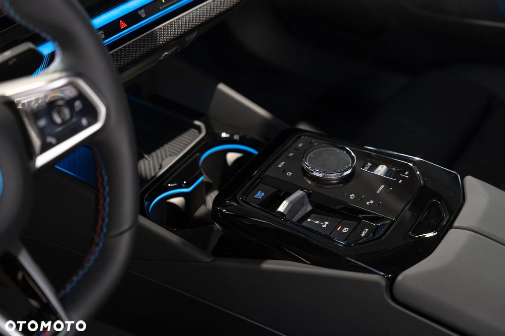 BMW i5 83.9kWh M60 xDrive - 22