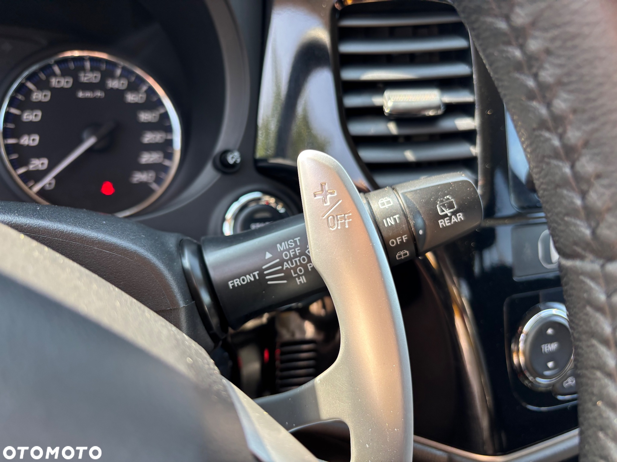 Mitsubishi Outlander - 25