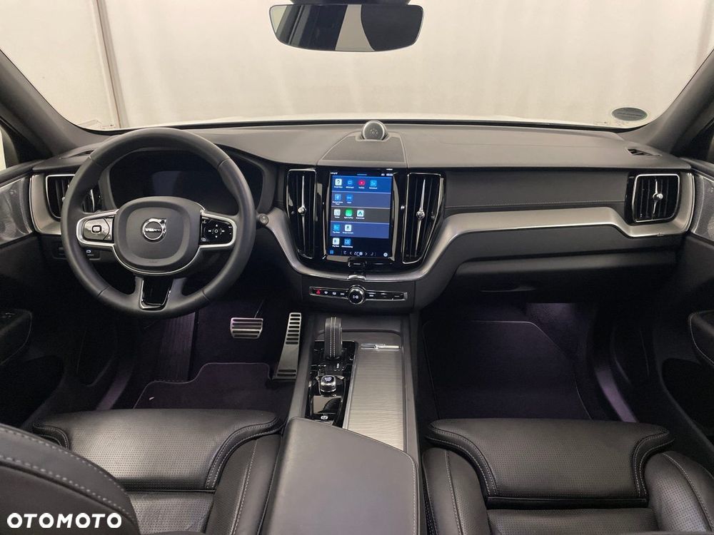 Volvo XC 60 B5 D AWD Ultimate Dark - 7