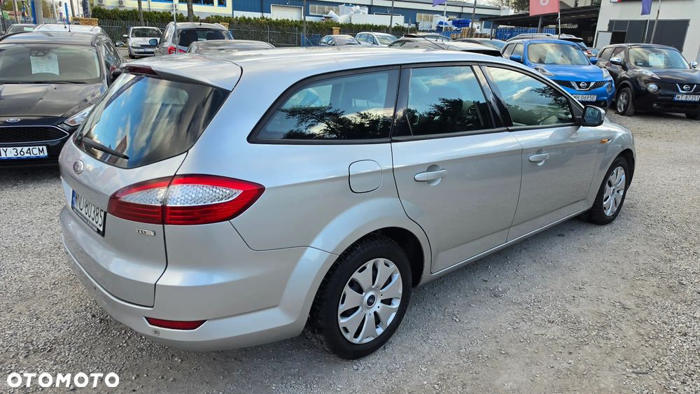 Ford Mondeo - 26