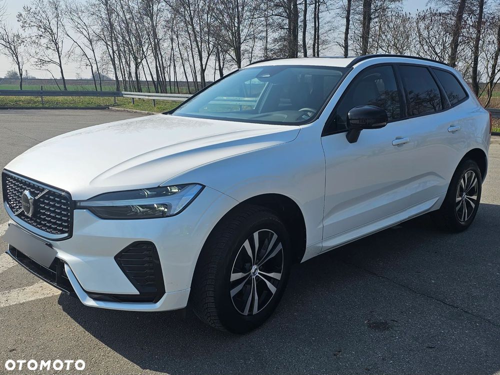 Volvo XC 60 B4 B Plus Dark - 2
