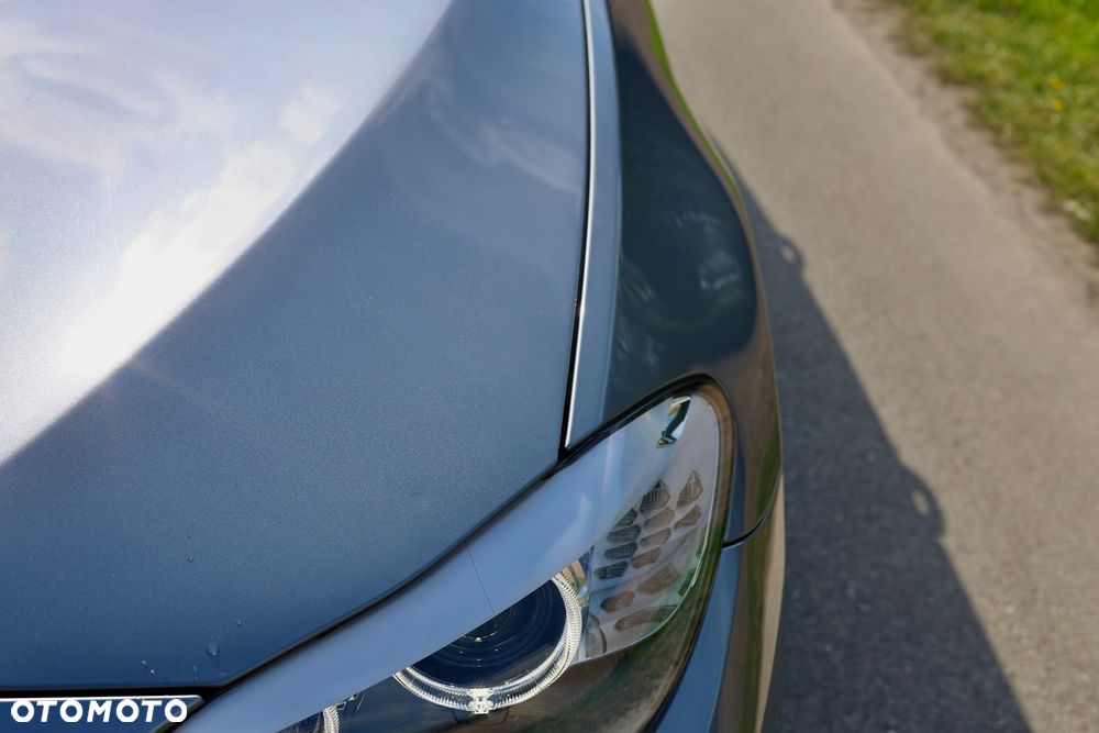 BMW Seria 5 525d - 9