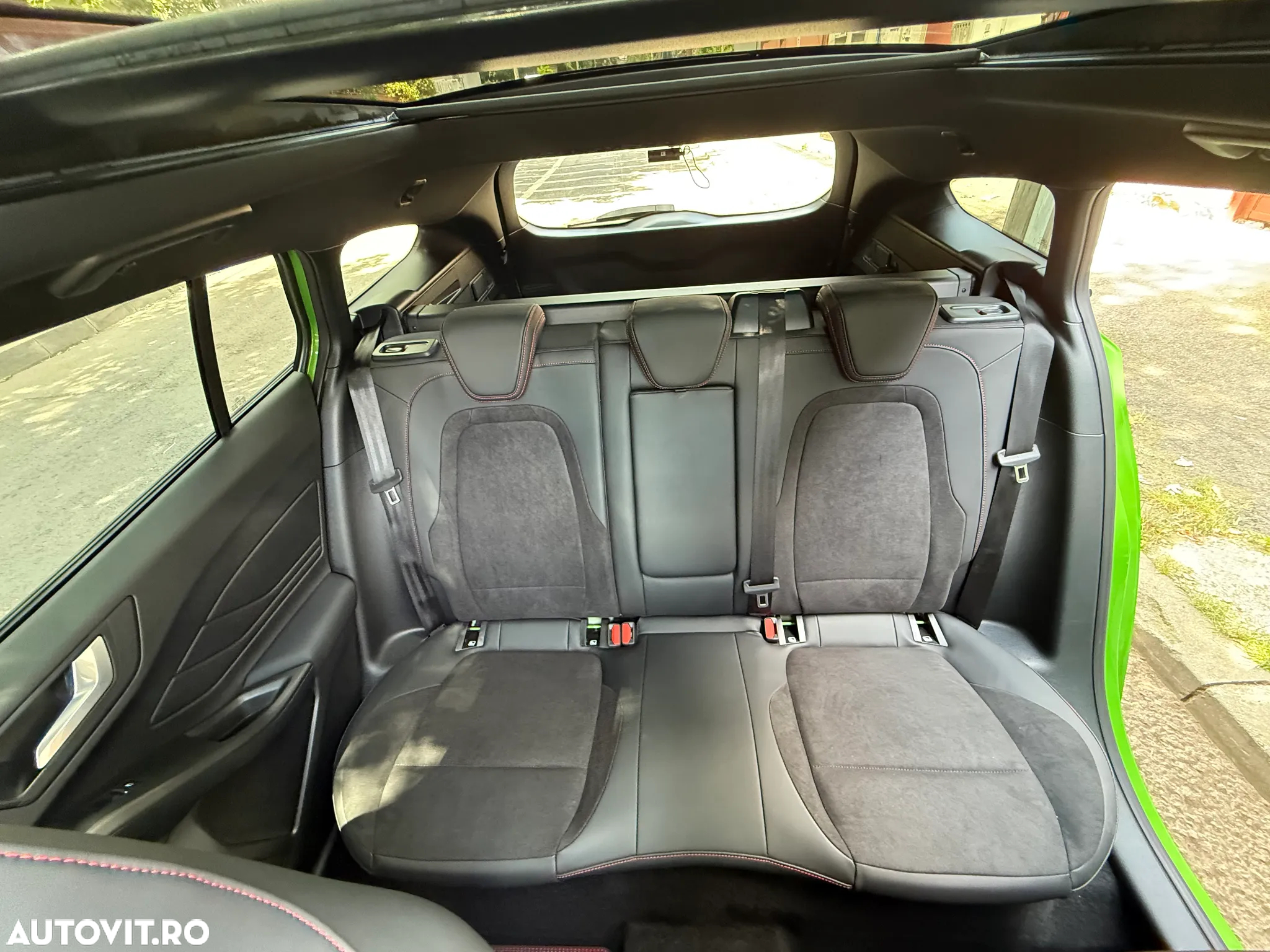 Ford Focus 2.3 Ecoboost ST X - 12