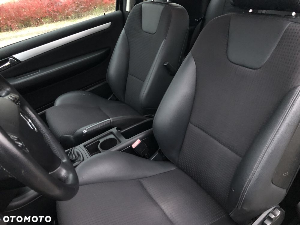 Mercedes-Benz Klasa A 200 Avantgarde Special Edition - 27