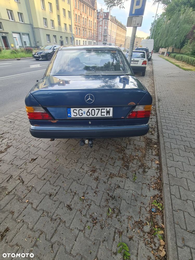 Mercedes-Benz W124 (1984-1993) - 10