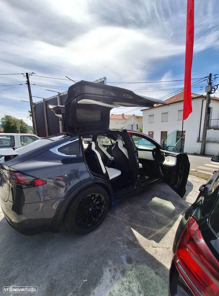 Tesla Model X 100D - 3