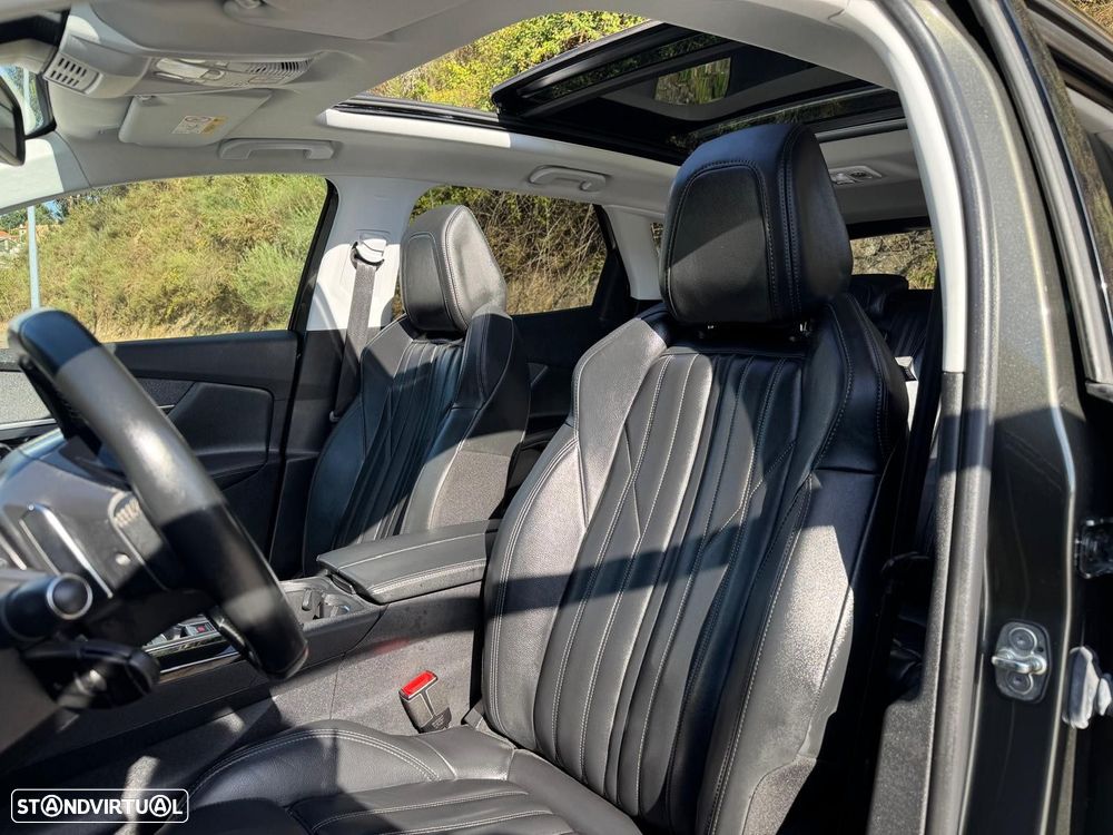 Peugeot 3008 1.5 BlueHDi Allure EAT8 - 8
