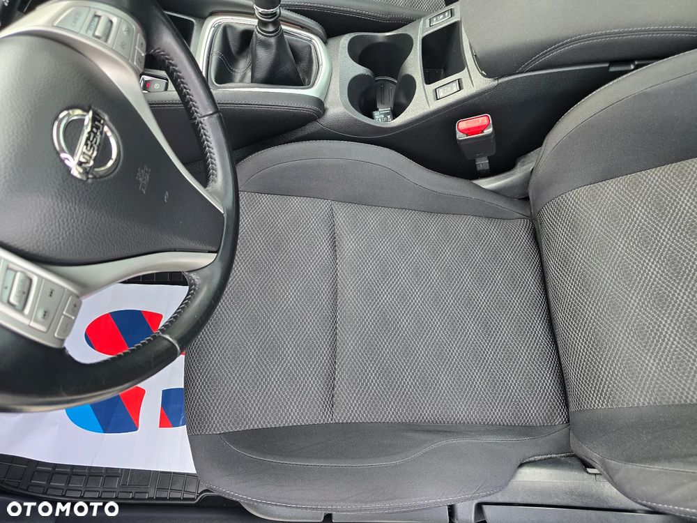 Nissan Qashqai 1.6 DIG-T N-Connecta - 31