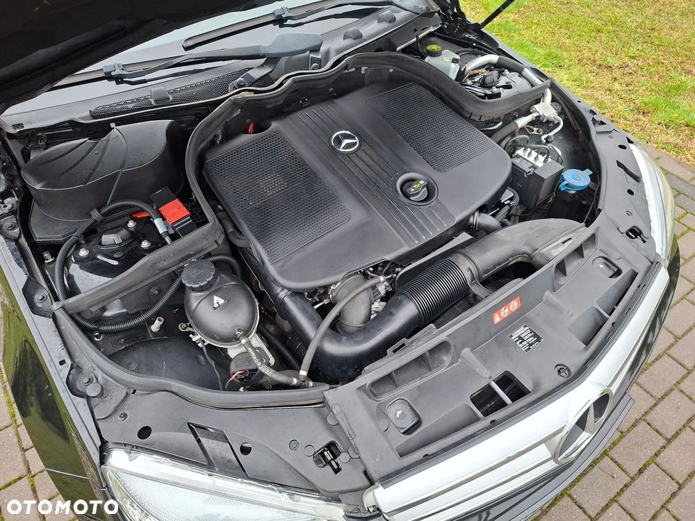 Mercedes-Benz Klasa C 220 CDI DPF BlueEFFICIENCY - 31