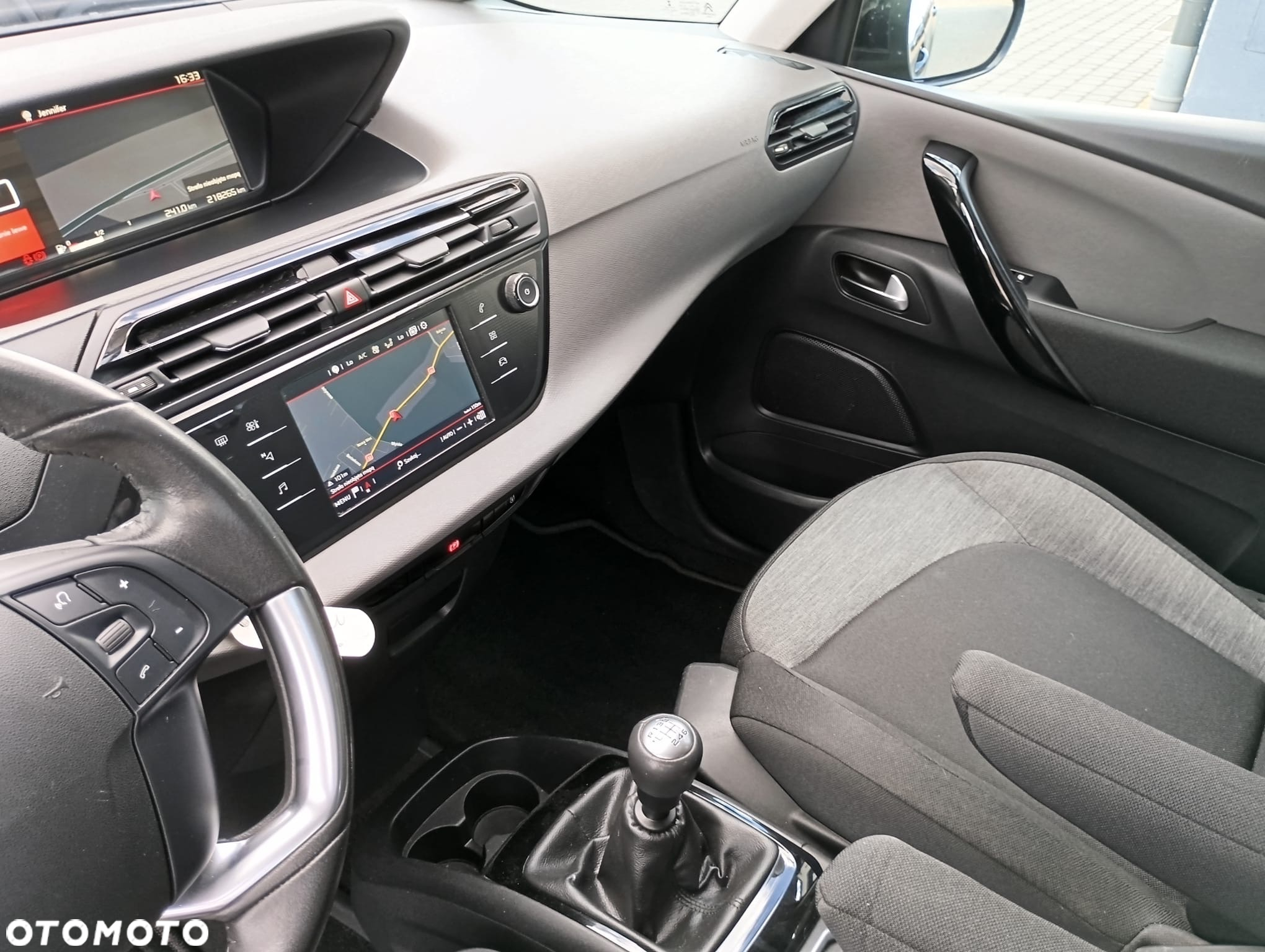 Citroën C4 Grand Picasso BlueHDi 120 Business Class - 31