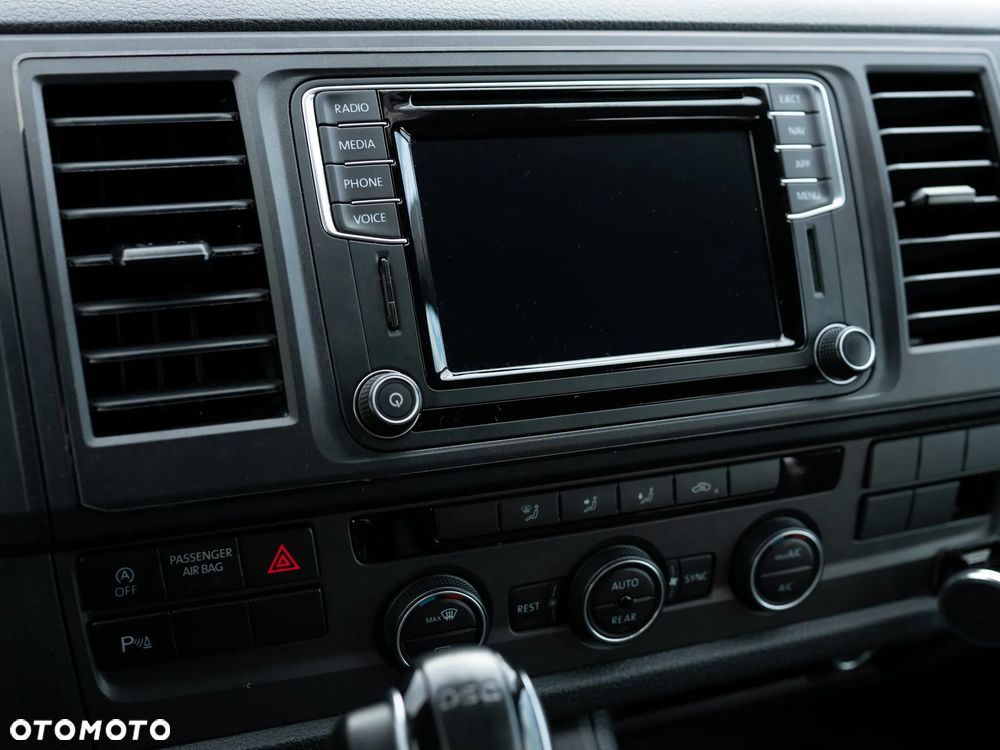 Volkswagen Caravelle 2.0 TDI L1 Comfortline DSG - 18