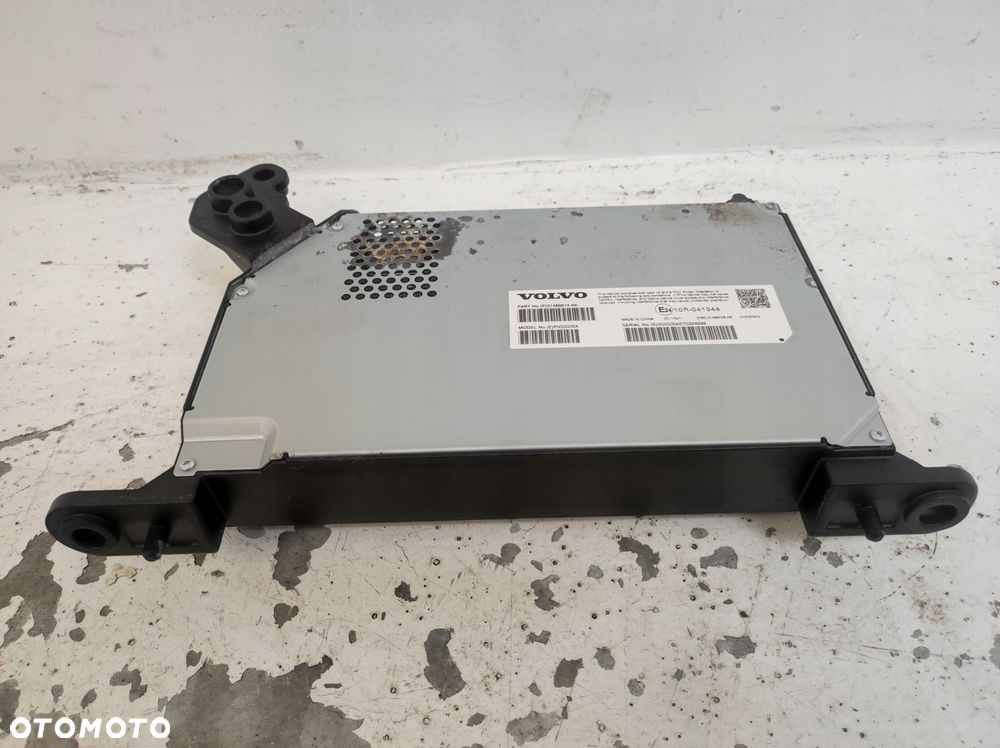 wzmacniacz radia audio volvo v90 ii 2 - 4
