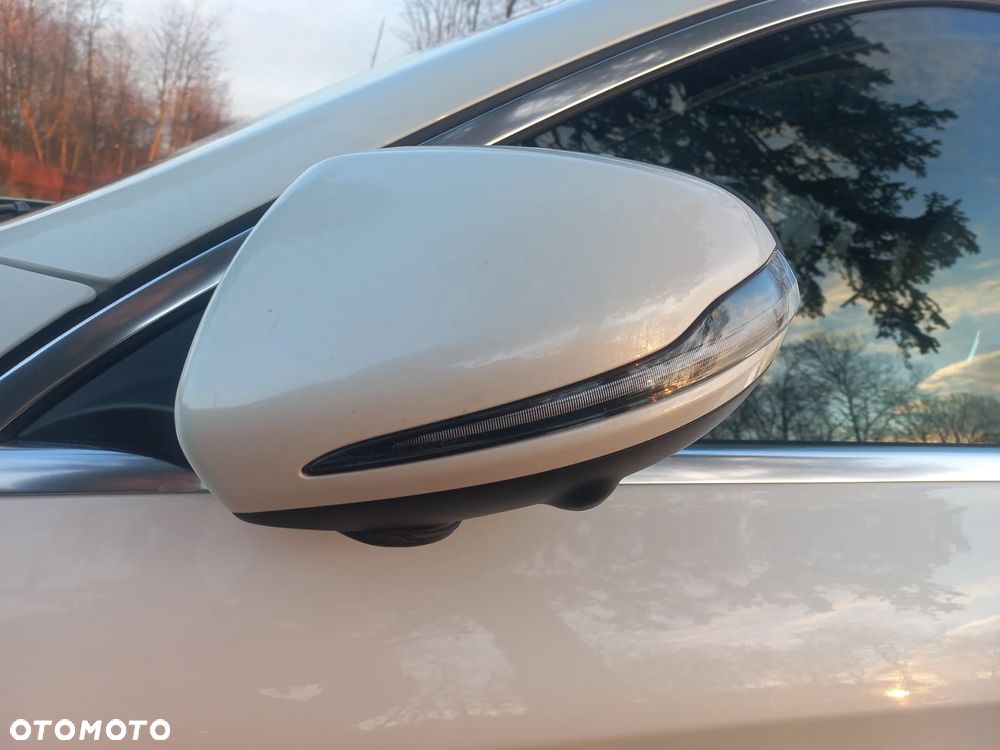 Mercedes-Benz GLC - 24