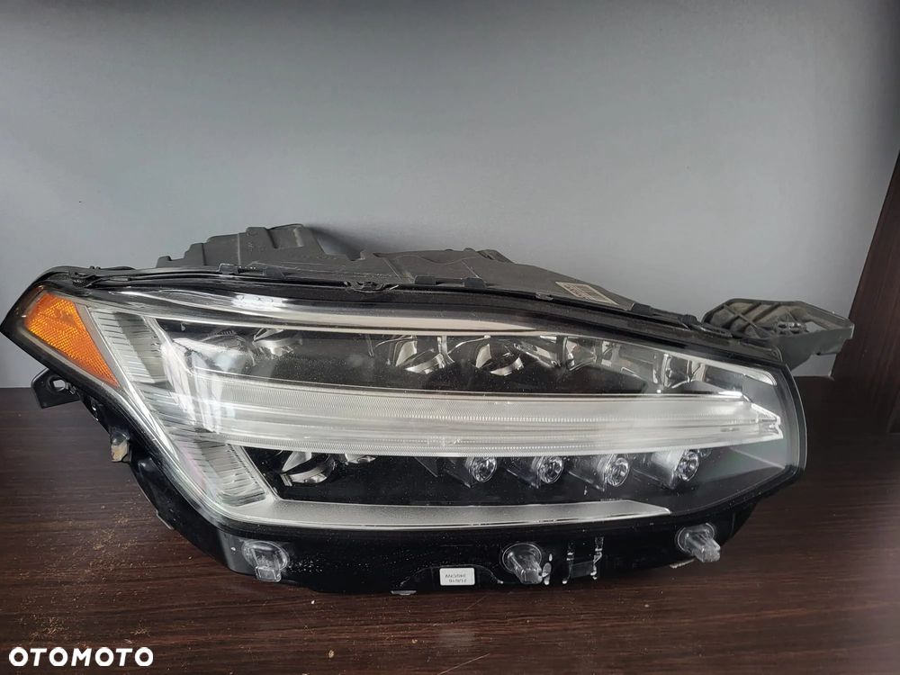 Volvo xc90 lampa xenon prawy przod kompletna stan idealny usa - 6