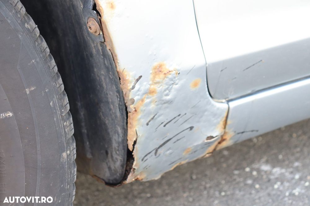 Ford Focus 1.4i Ambiente - 15