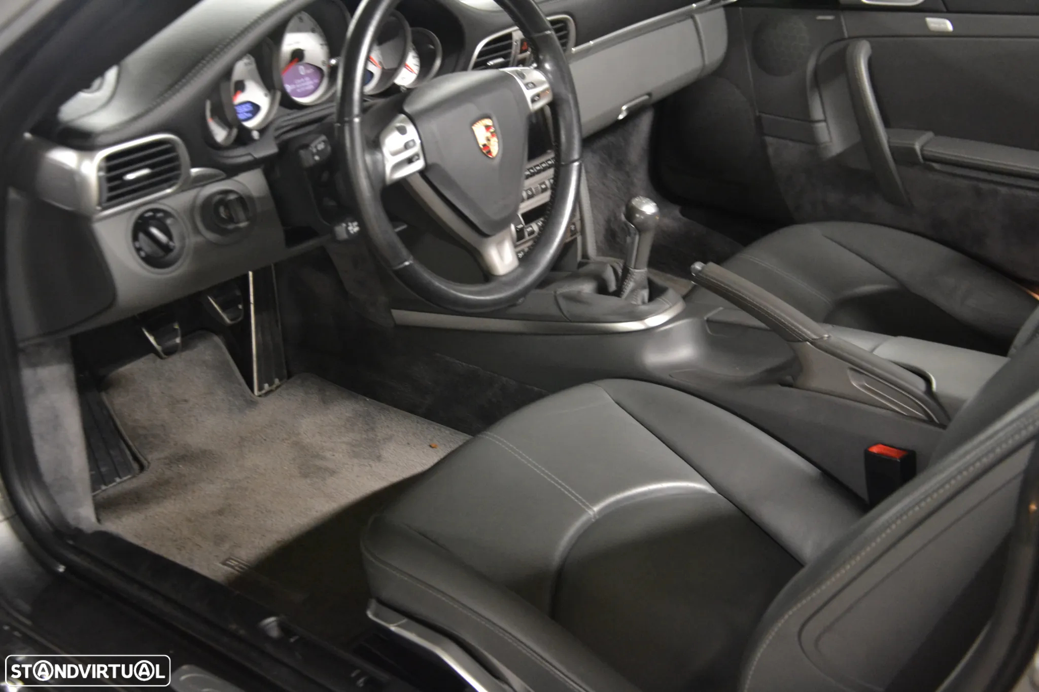 Porsche 911 (997) Carrera 4 S - 16