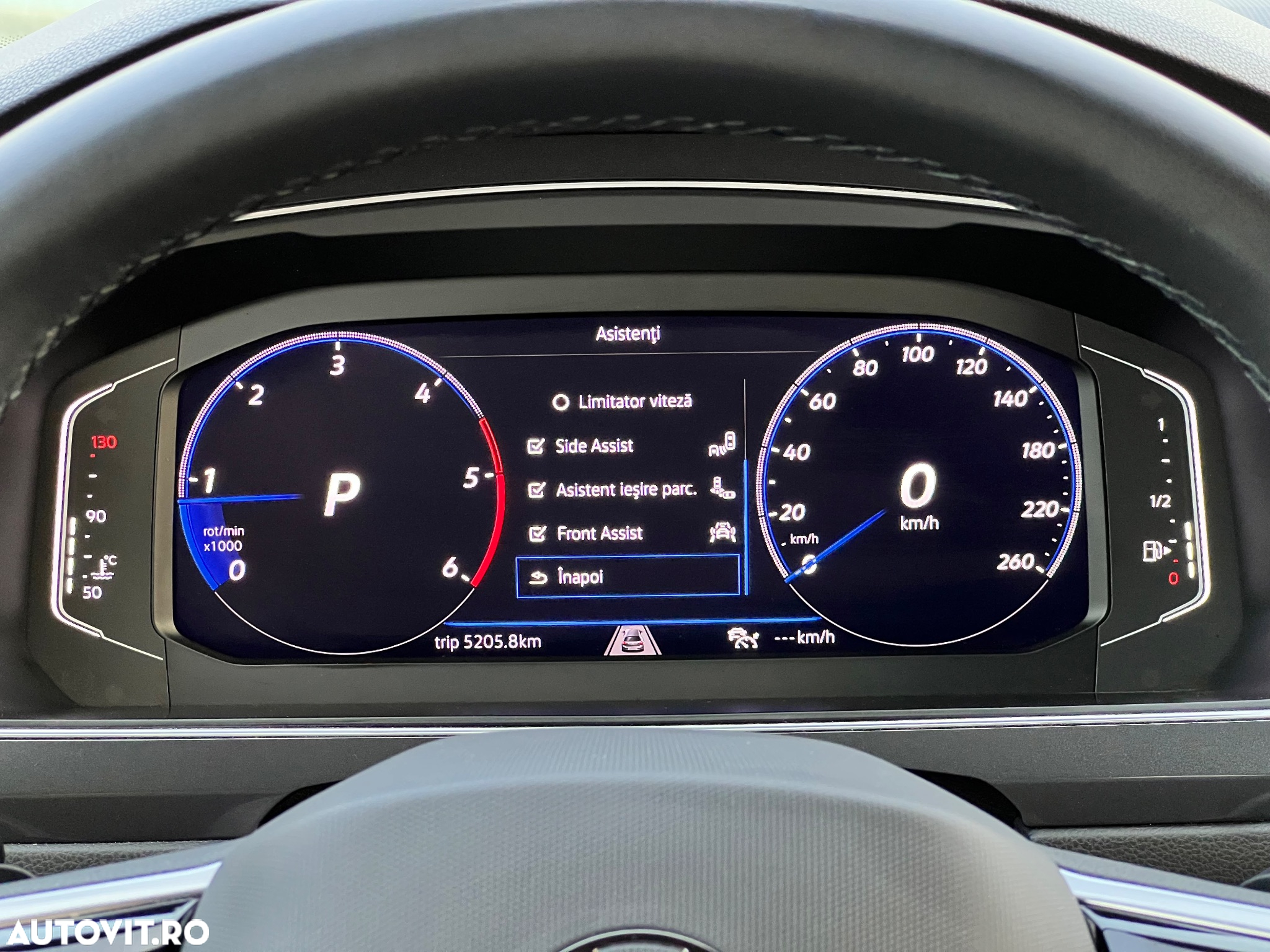 Volkswagen Tiguan Allspace 2.0 TDI 4Mot DSG R-Line - 11