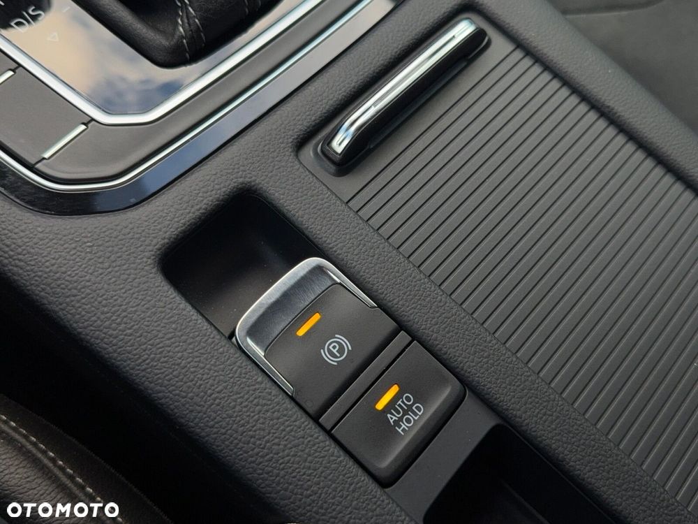 Volkswagen Arteon 2.0 TSI R-Line DSG - 32