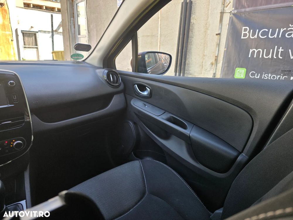 Renault Clio (Energy) TCe 90 Start & Stop INTENS - 14