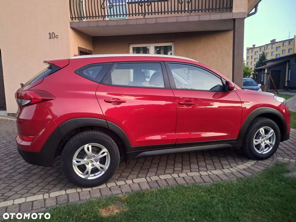 Hyundai Tucson blue 1.6 GDi 2WD Navi - 21