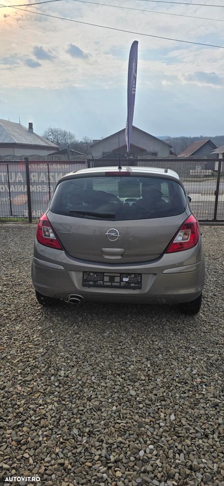 Opel Corsa 1.4 16V Satellite - 8
