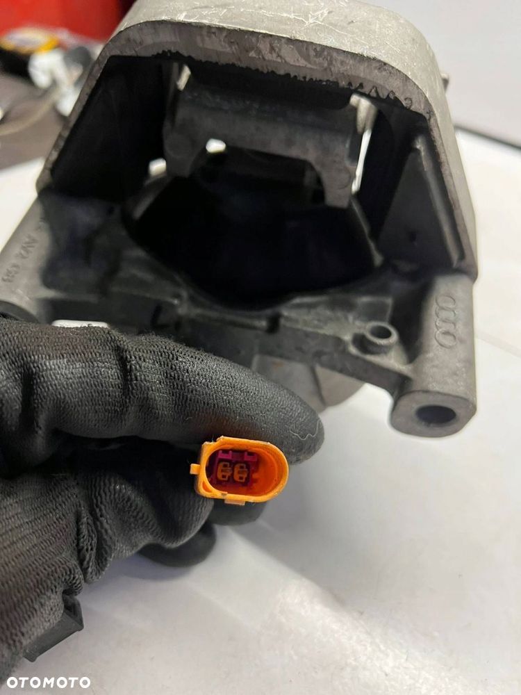 4G0 199 381 EH Poduszka silnika 4.2 TDI Audi A8 S8 D4 4H - 2