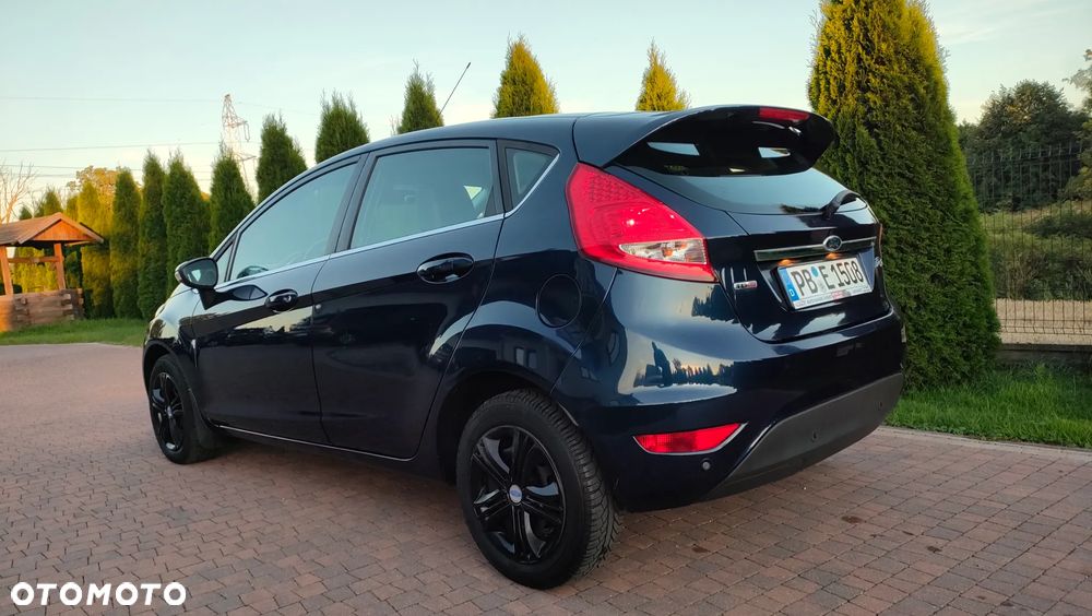 Ford Fiesta 1.6 TDCi Individual - 14