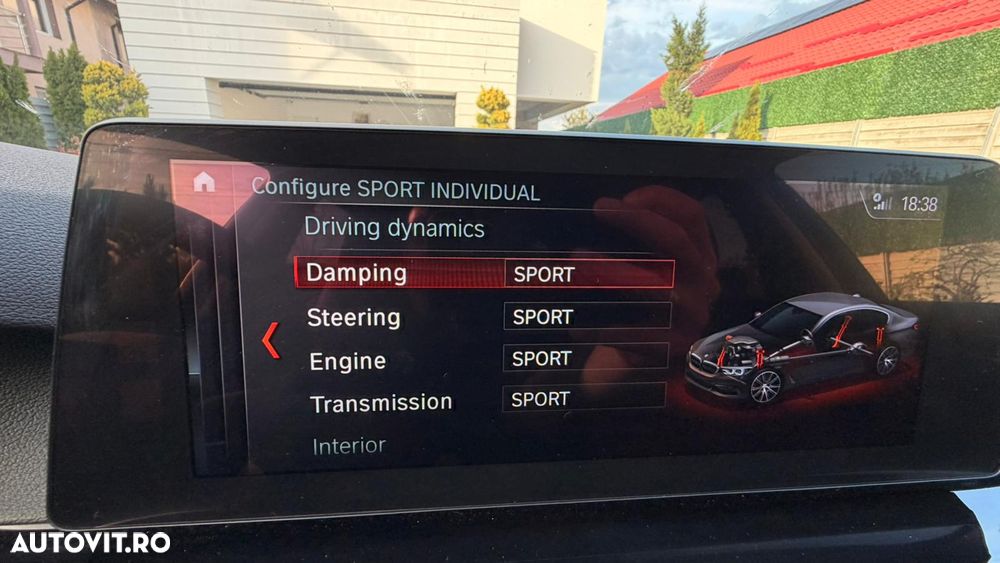 BMW Seria 5 520i Aut. Luxury Line - 27