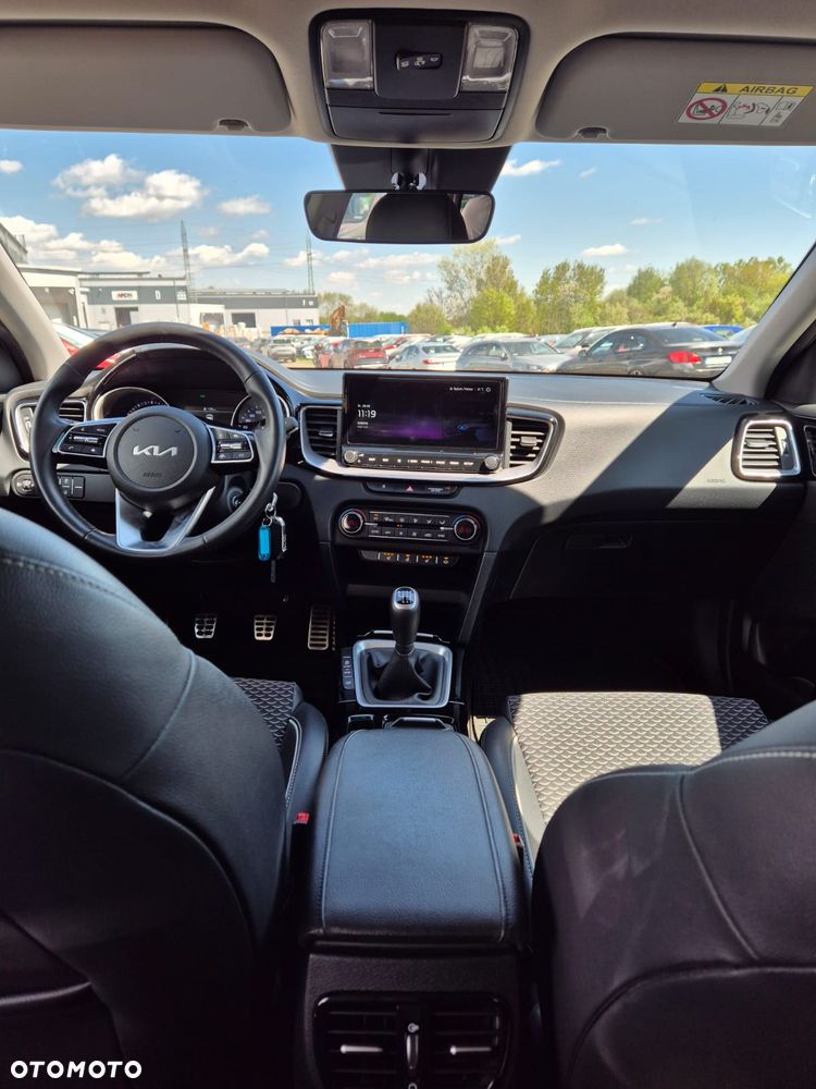Kia Ceed 1.5 T-GDI Business Line - 13