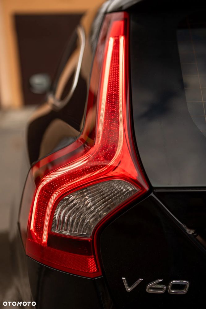 Volvo V60 D3 Geartronic Momentum - 11