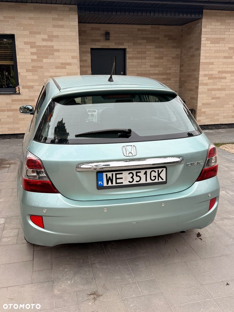 Honda Civic 1.4i LS - 8