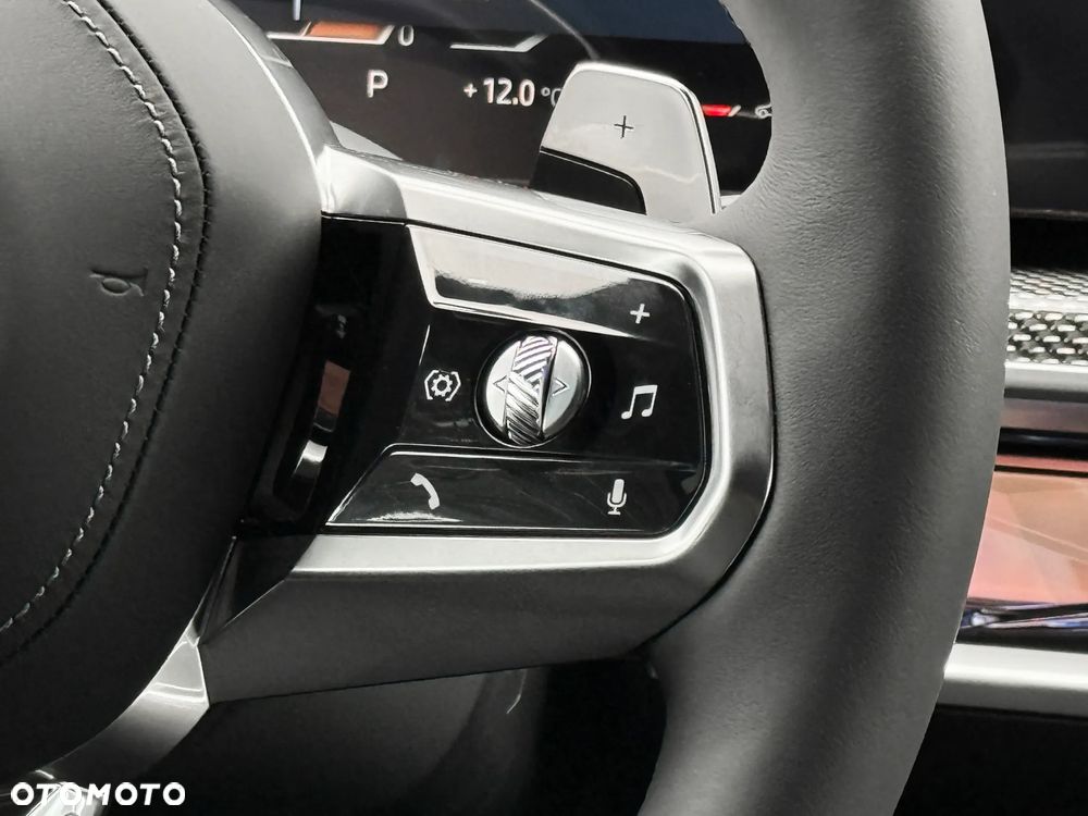 BMW Seria 7 - 30